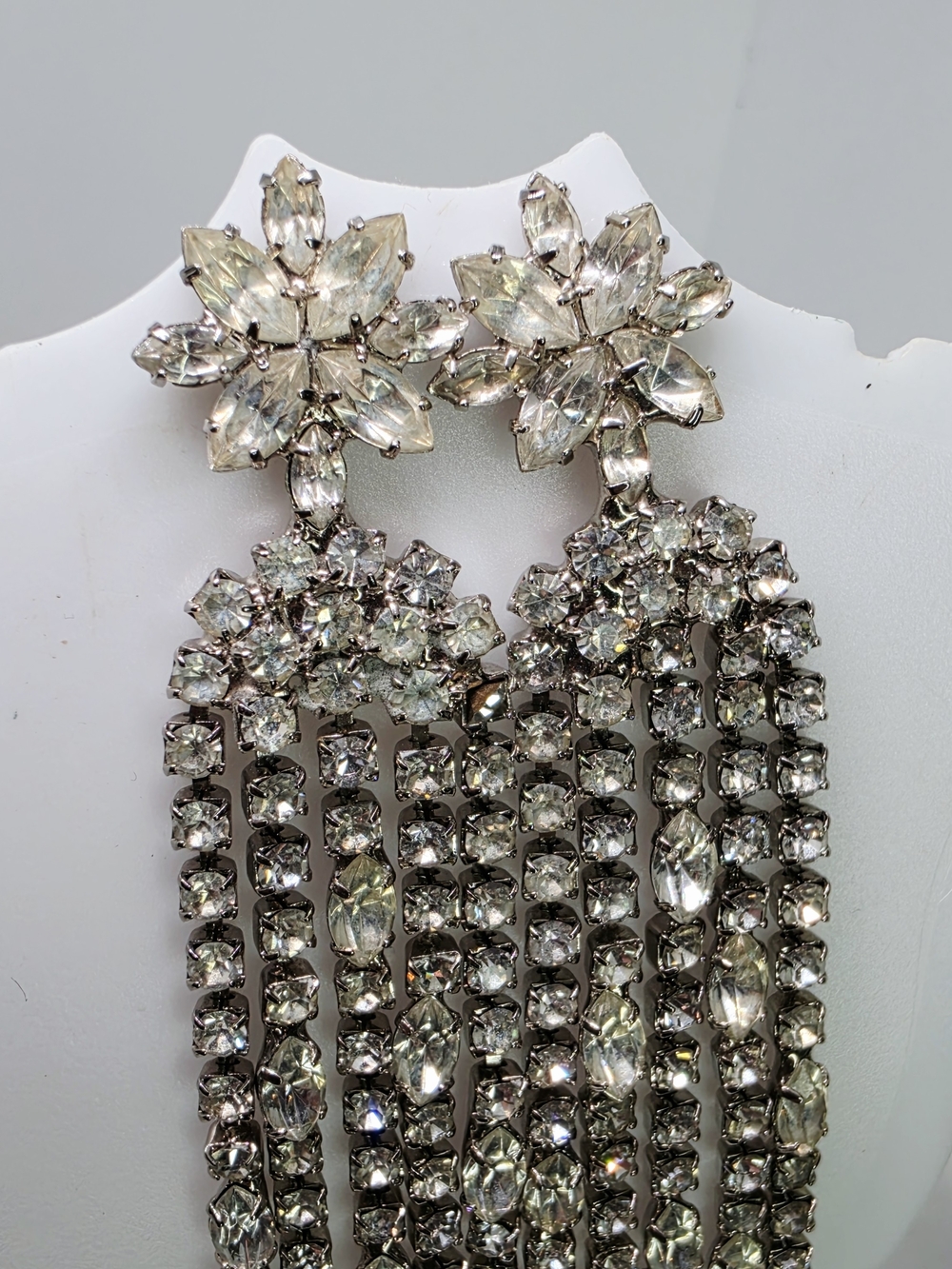 Vtg Art Deco Rhinestone Chandelier Waterfall Drop Crystal Earrings Silver Tone - Picture 2 of 8